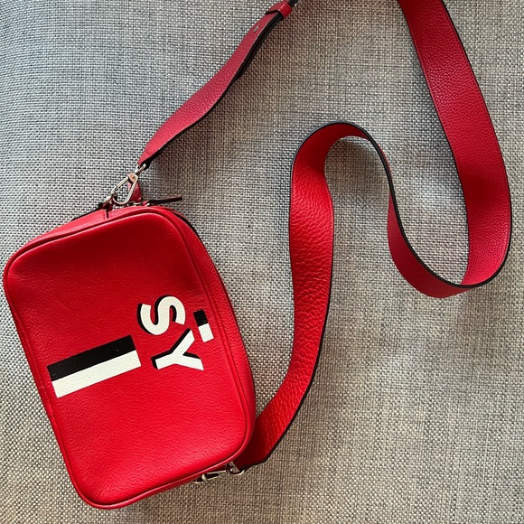 Stylish Red Crossbody Bag - Picture 1 of 4